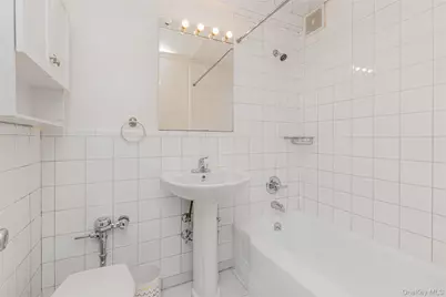 3515 Henry Hudson Parkway #10F, Bronx, NY 10463 - Photo 8