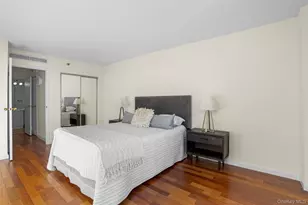 4 Martine Ave, White Plains, NY 10606 - Photo 8