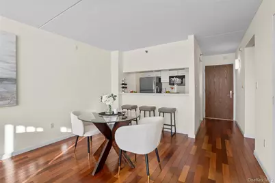 4 Martine Avenue #1011, White Plains, NY 10606 - Photo 4