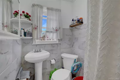 15307 118th Avenue, Jamaica, NY 11434 - Photo 10