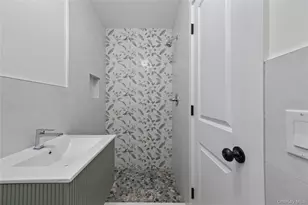 352 Blauvelt Rd, Monsey, NY 10952 - Photo 30