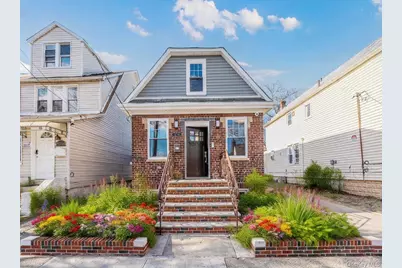 77-10 162nd Street, Flushing, NY 11366 - Photo 32