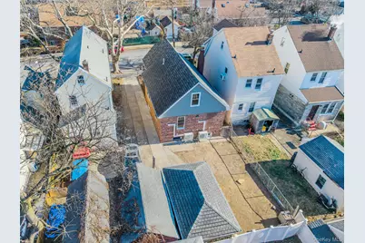 77-10 162nd Street, Flushing, NY 11366 - Photo 24