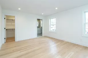 35 B Dunwood Rd, Port Washington, NY 11050 - Photo 16