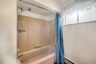 960 Linden Ave, Westbury, NY 11590 - Photo 22