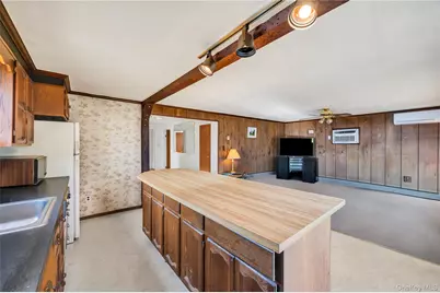 960 Linden Avenue, Westbury, NY 11590 - Photo 28