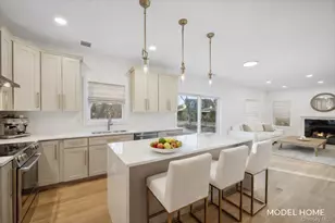 89 N South St, Manorville, NY 11949 - Photo 4