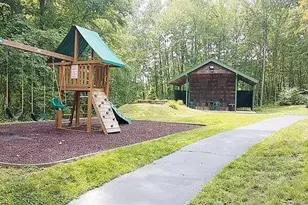 317 Fox Run Ln, Carmel, NY 10512 - Photo 18