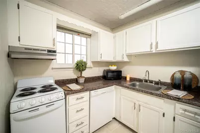 317 Fox Run Lane #317, Carmel, NY 10512 - Photo 6