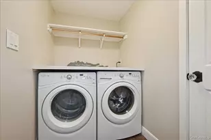 94 Chapel Ave, Patchogue, NY 11772 - Photo 12