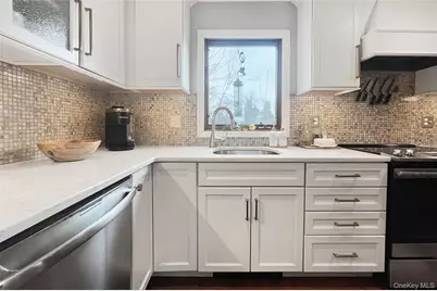 51 Woodland Avenue, Poughkeepsie, NY 12603 - Photo 8