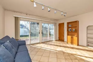 8 Straight Ln, Levittown, NY 11756 - Photo 2