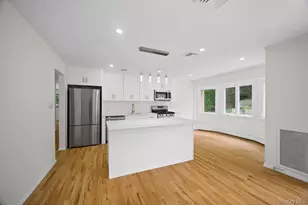 26 Ravine Rd, Great Neck, NY 11023 - Photo 8