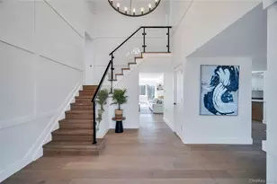 118 Ryder Ave, Dix Hills, NY 11746 - Photo 4