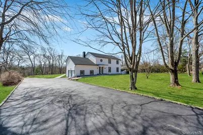 118 Ryder Avenue, Dix Hills, NY 11746 - Photo 22