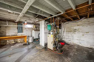 215 West Ave, Patchogue, NY 11772 - Photo 34