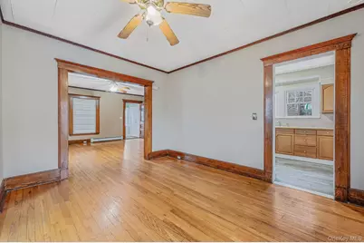 215 West Avenue, Patchogue, NY 11772 - Photo 18