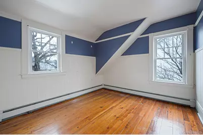 215 West Avenue, Patchogue, NY 11772 - Photo 30