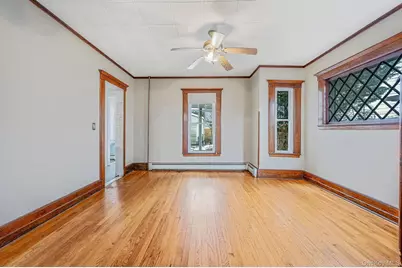 215 West Avenue, Patchogue, NY 11772 - Photo 16