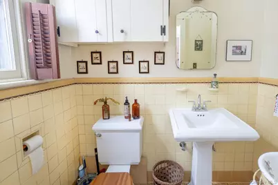 819 Van Wagner Road, Poughkeepsie, NY 12601 - Photo 20