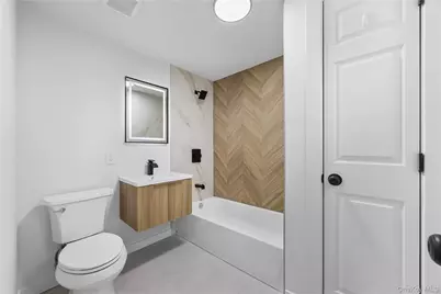 119 E Pennywood Avenue, Roosevelt, NY 11575 - Photo 6