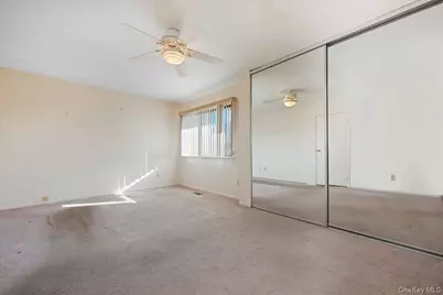 132 Laurel Lane, Wantagh, NY 11793 - Photo 16