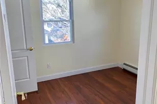47 Gladys Ave, Hempstead, NY 11550 - Photo 12