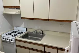 2015 St Paul Ave, Bronx, NY 10461 - Photo 4