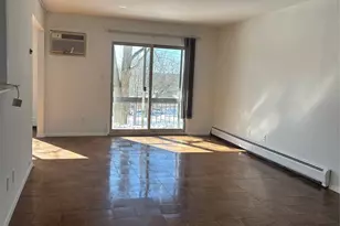 73 Country Club Ln, Pomona, NY 10970 - Photo 4