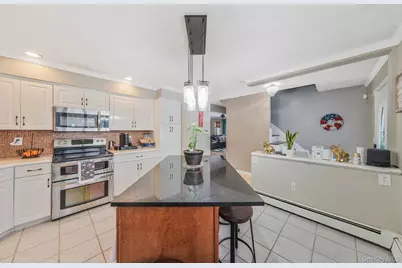 38 Camille Lane, Patchogue, NY 11772 - Photo 8