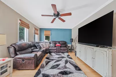 38 Camille Lane, Patchogue, NY 11772 - Photo 14