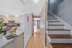 38 Camille Ln, Patchogue, NY 11772 - Photo 4