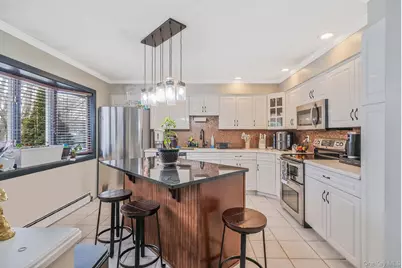 38 Camille Lane, Patchogue, NY 11772 - Photo 6