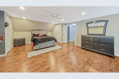 38 Camille Lane, Patchogue, NY 11772 - Photo 24