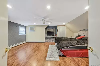 38 Camille Lane, Patchogue, NY 11772 - Photo 22