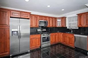 69 Prospect Ave, Hewlett, NY 11557 - Photo 2