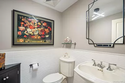 12 Chester Drive, Great Neck, NY 11021 - Photo 12