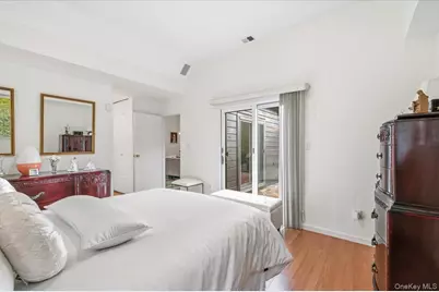 22 So. Gate Circle, Massapequa Park, NY 11762 - Photo 16