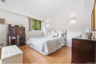 22 So. Gate Circle, Massapequa Park, NY 11762 - Photo 14