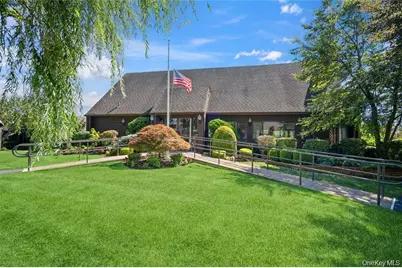 22 So. Gate Circle, Massapequa Park, NY 11762 - Photo 30