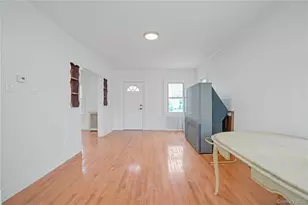 90-20 205th St, Hollis, NY 11423 - Photo 16