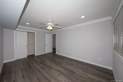 302 Tudor Lane #302, Middle Island, NY 11953 - Photo 8