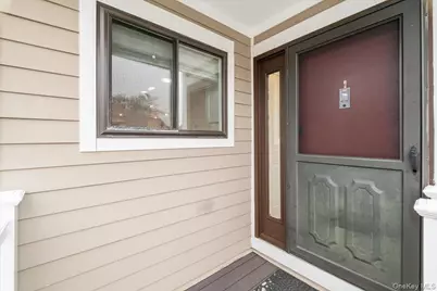 18 Park Drive, Mount Kisco, NY 10549 - Photo 2