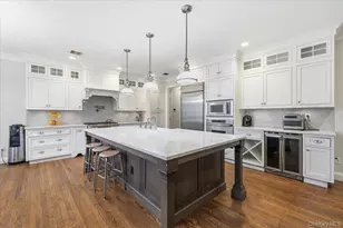 21 Astor Ave, Saint James, NY 11780 - Photo 6