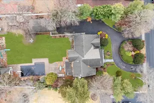 21 Astor Ave, Saint James, NY 11780 - Photo 42