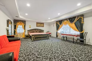 21 Astor Ave, Saint James, NY 11780 - Photo 18