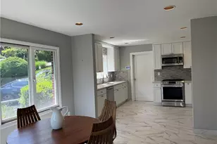 13 Dock Pathway, New Rochelle, NY 10801 - Photo 10