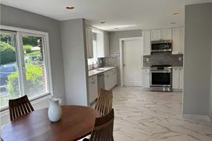 13 Dock Pathway, New Rochelle, NY 10801 - Photo 8