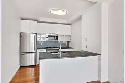 48-21 5th Street #4M, Long Island City, NY 11101 - Photo 2