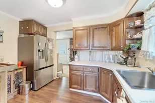 26 Fran Ln, Selden, NY 11784 - Photo 8